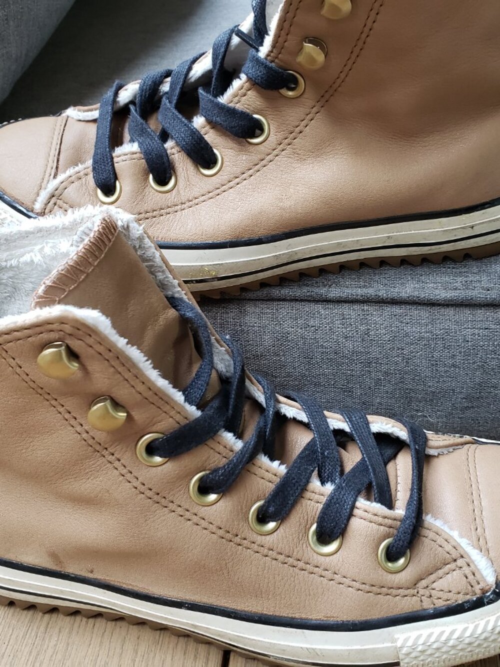 EUC CTAS Converse Fur Lined Leather Hiker Boot (6.5W; 4.5M) KICKS - Picture 4 of 7